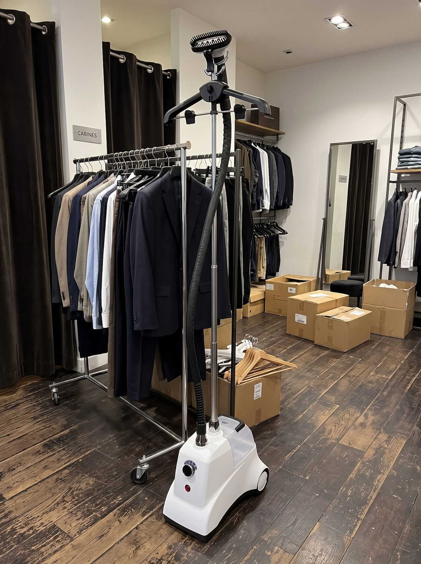✓ LM44 Professional Clothes Steamer | 2200W, Adjustable Steam, 3.3 L